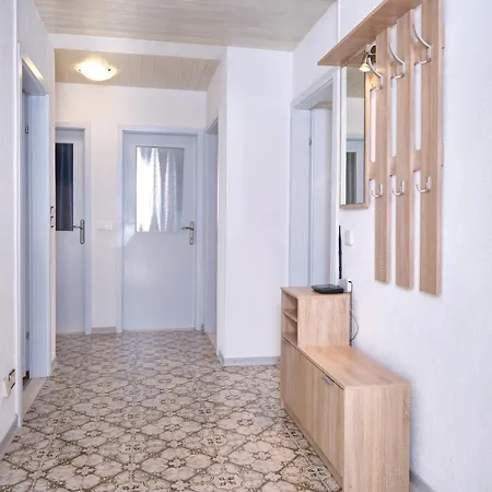 Apartament Sime *